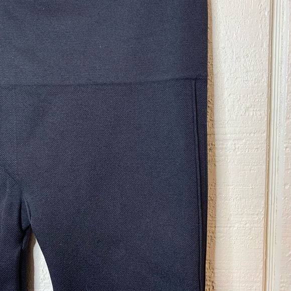 SPANX seamless leggings, size medium. - Picture 3 of 6